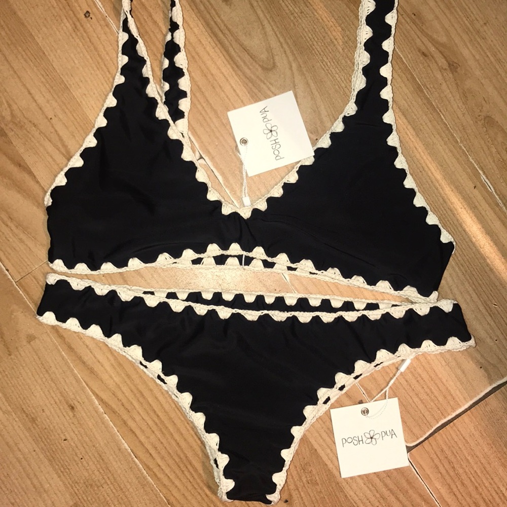 NEW BLACK CROTCHET POSH PUA SMALL SET